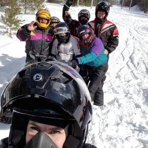 Meet your Posher, Linzee